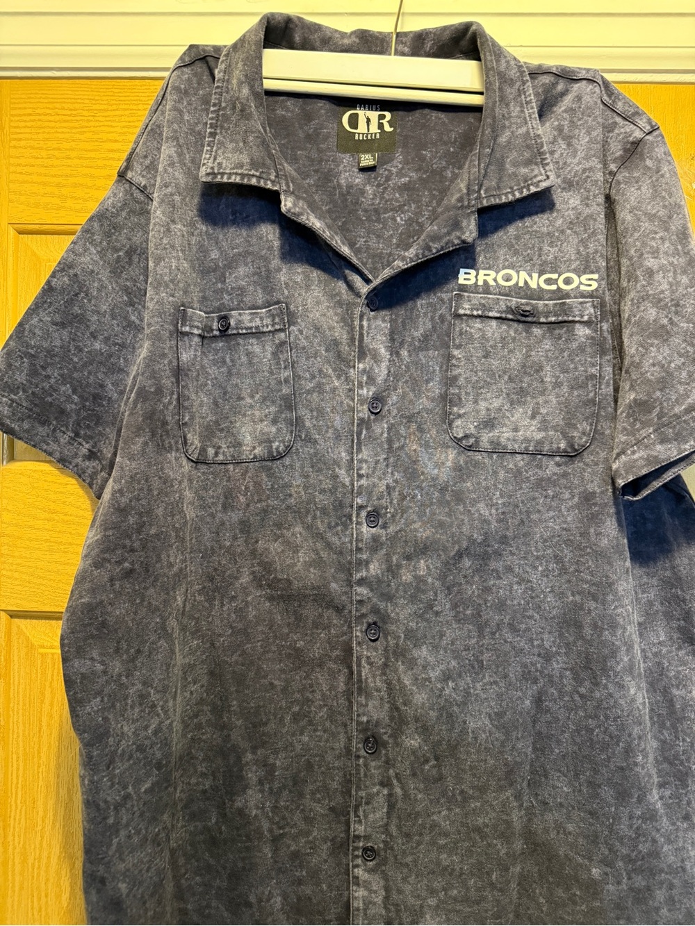 Darius Rucker Broncos Washed Black Button-Up Shirt, Sz XXL